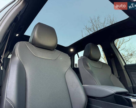 Серый Фольксваген ID.4, объемом двигателя 0 л и пробегом 11 тыс. км за 25500 $, фото 5 на Automoto.ua