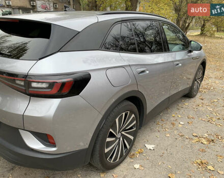 Сірий Фольксваген ID.4, об'ємом двигуна 0 л та пробігом 17 тис. км за 25300 $, фото 13 на Automoto.ua