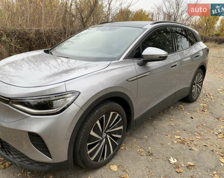 Сірий Фольксваген ID.4, об'ємом двигуна 0 л та пробігом 17 тис. км за 25300 $, фото 11 на Automoto.ua