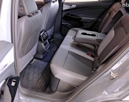 Серый Фольксваген ID.4, объемом двигателя 0 л и пробегом 13 тыс. км за 29900 $, фото 7 на Automoto.ua