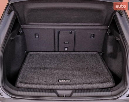 Серый Фольксваген ID.4, объемом двигателя 0 л и пробегом 13 тыс. км за 29900 $, фото 45 на Automoto.ua