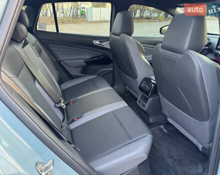 Серый Фольксваген ID.4, объемом двигателя 0 л и пробегом 11 тыс. км за 25500 $, фото 3 на Automoto.ua