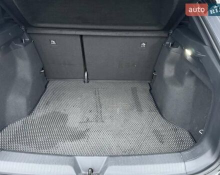 Сірий Фольксваген ID.4, об'ємом двигуна 0 л та пробігом 72 тис. км за 25500 $, фото 8 на Automoto.ua