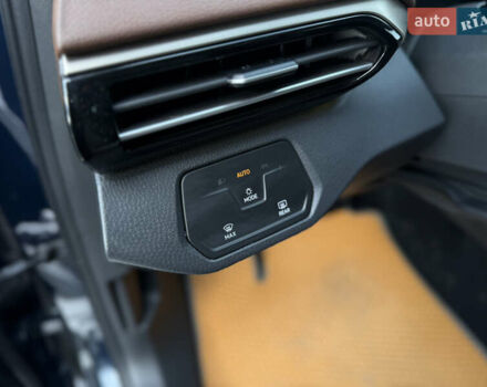 Синий Фольксваген ID.4, объемом двигателя 0 л и пробегом 5 тыс. км за 22499 $, фото 55 на Automoto.ua