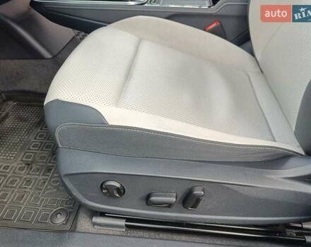 Белый Фольксваген ID.4 Crozz, объемом двигателя 0 л и пробегом 76 тыс. км за 20300 $, фото 16 на Automoto.ua