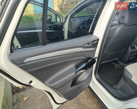 Белый Фольксваген ID.4 Crozz, объемом двигателя 0 л и пробегом 76 тыс. км за 20300 $, фото 21 на Automoto.ua