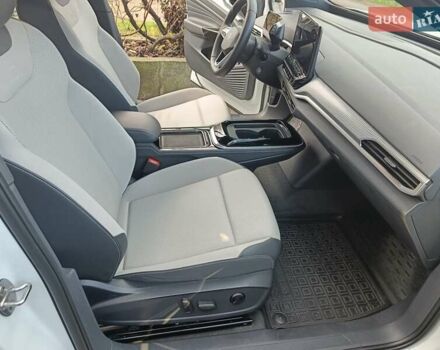 Белый Фольксваген ID.4 Crozz, объемом двигателя 0 л и пробегом 76 тыс. км за 20300 $, фото 20 на Automoto.ua