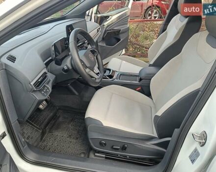 Белый Фольксваген ID.4 Crozz, объемом двигателя 0 л и пробегом 76 тыс. км за 20300 $, фото 15 на Automoto.ua