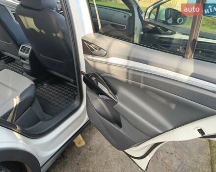 Белый Фольксваген ID.4 Crozz, объемом двигателя 0 л и пробегом 76 тыс. км за 20300 $, фото 23 на Automoto.ua