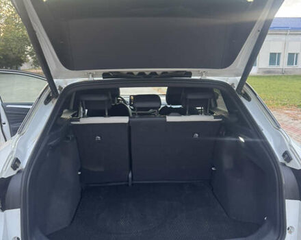 Белый Фольксваген ID.4 Crozz, объемом двигателя 0 л и пробегом 106 тыс. км за 25500 $, фото 6 на Automoto.ua