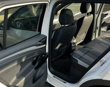 Белый Фольксваген ID.4 Crozz, объемом двигателя 0 л и пробегом 59 тыс. км за 22600 $, фото 14 на Automoto.ua