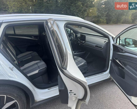 Белый Фольксваген ID.4 Crozz, объемом двигателя 0 л и пробегом 106 тыс. км за 25500 $, фото 10 на Automoto.ua