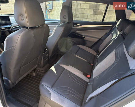 Белый Фольксваген ID.4 Crozz, объемом двигателя 0 л и пробегом 47 тыс. км за 24500 $, фото 10 на Automoto.ua