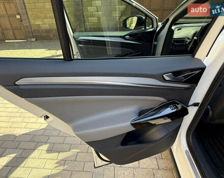 Белый Фольксваген ID.4 Crozz, объемом двигателя 0 л и пробегом 47 тыс. км за 24500 $, фото 11 на Automoto.ua