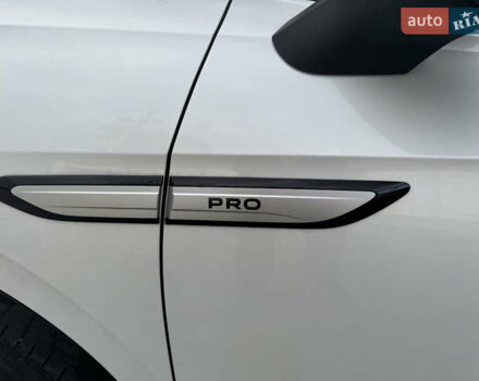 Белый Фольксваген ID.4 Crozz, объемом двигателя 0 л и пробегом 1 тыс. км за 29500 $, фото 3 на Automoto.ua