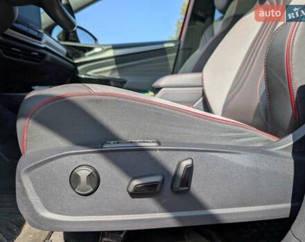 Красный Фольксваген ID.4 Crozz, объемом двигателя 0 л и пробегом 48 тыс. км за 25600 $, фото 26 на Automoto.ua