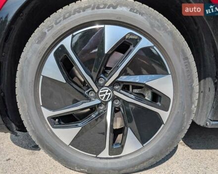 Красный Фольксваген ID.4 Crozz, объемом двигателя 0 л и пробегом 48 тыс. км за 25600 $, фото 32 на Automoto.ua