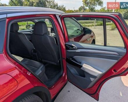 Красный Фольксваген ID.4 Crozz, объемом двигателя 0 л и пробегом 48 тыс. км за 25600 $, фото 27 на Automoto.ua