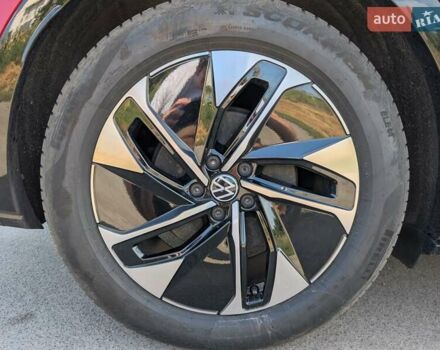 Красный Фольксваген ID.4 Crozz, объемом двигателя 0 л и пробегом 48 тыс. км за 25600 $, фото 33 на Automoto.ua