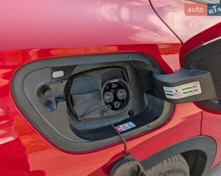 Красный Фольксваген ID.4 Crozz, объемом двигателя 0 л и пробегом 48 тыс. км за 25600 $, фото 31 на Automoto.ua