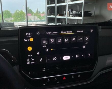 купить новое авто Фольксваген ID.4 Crozz 2024 года от официального дилера E-SKM Житомир Фольксваген фото