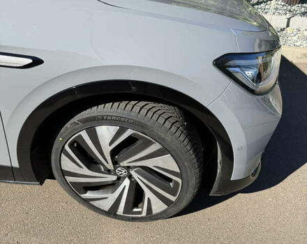 Серый Фольксваген ID.4 Crozz, объемом двигателя 0 л и пробегом 60 тыс. км за 28100 $, фото 3 на Automoto.ua