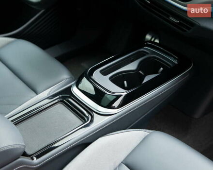 Сірий Фольксваген ID.4 Crozz, об'ємом двигуна 0 л та пробігом 27 тис. км за 25700 $, фото 32 на Automoto.ua