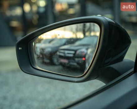 Серый Фольксваген ID.4 Crozz, объемом двигателя 0 л и пробегом 14 тыс. км за 27900 $, фото 18 на Automoto.ua