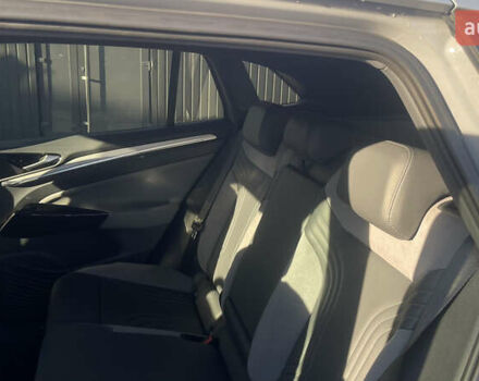 Сірий Фольксваген ID.4 Crozz, об'ємом двигуна 0 л та пробігом 7 тис. км за 29999 $, фото 42 на Automoto.ua