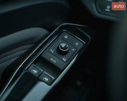 Серый Фольксваген ID.4 Crozz, объемом двигателя 0 л и пробегом 14 тыс. км за 27900 $, фото 22 на Automoto.ua