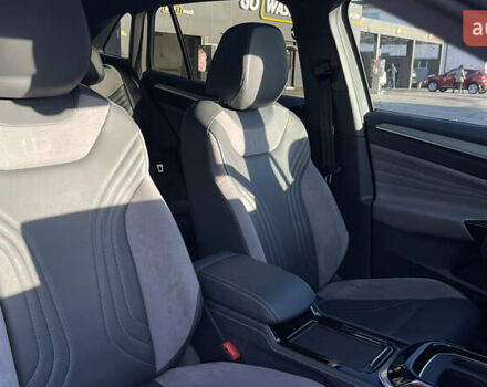 Сірий Фольксваген ID.4 Crozz, об'ємом двигуна 0 л та пробігом 7 тис. км за 29999 $, фото 84 на Automoto.ua