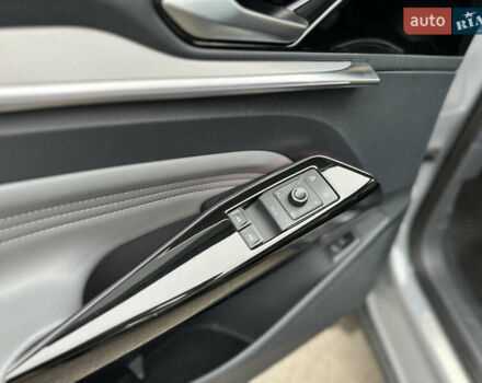 Серый Фольксваген ID.4 Crozz, объемом двигателя 0 л и пробегом 72 тыс. км за 23500 $, фото 39 на Automoto.ua