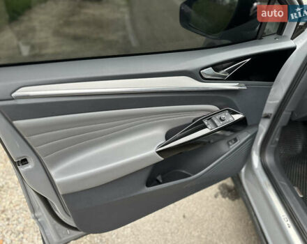 Серый Фольксваген ID.4 Crozz, объемом двигателя 0 л и пробегом 72 тыс. км за 23500 $, фото 38 на Automoto.ua