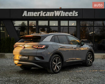 Серый Фольксваген ID.4 Crozz, объемом двигателя 0 л и пробегом 14 тыс. км за 27900 $, фото 4 на Automoto.ua