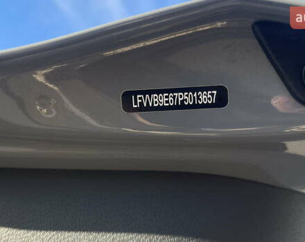 Сірий Фольксваген ID.4 Crozz, об'ємом двигуна 0 л та пробігом 7 тис. км за 29999 $, фото 28 на Automoto.ua