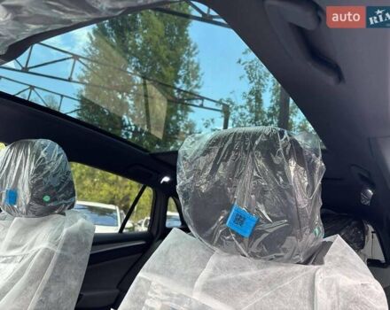 Серый Фольксваген ID.4 Crozz, объемом двигателя 0 л и пробегом 1 тыс. км за 27700 $, фото 17 на Automoto.ua