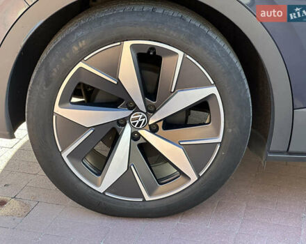 Синий Фольксваген ID.4 Crozz, объемом двигателя 0 л и пробегом 35 тыс. км за 25999 $, фото 11 на Automoto.ua