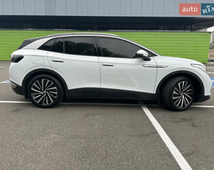 Белый Фольксваген ID.4 X, объемом двигателя 0 л и пробегом 23 тыс. км за 23300 $, фото 3 на Automoto.ua