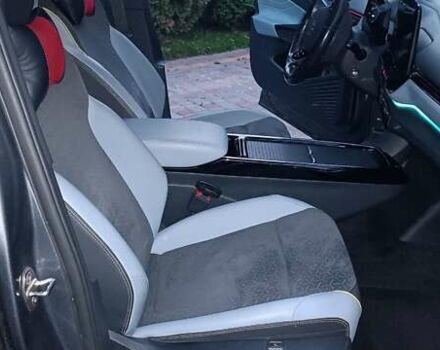 Сірий Фольксваген ID.4 X, об'ємом двигуна 0 л та пробігом 42 тис. км за 22999 $, фото 17 на Automoto.ua