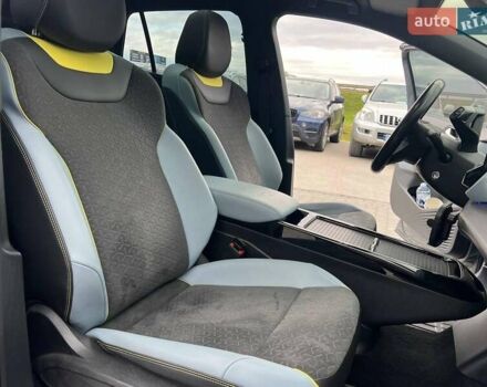 Серый Фольксваген ID.4 X, объемом двигателя 0 л и пробегом 60 тыс. км за 22990 $, фото 43 на Automoto.ua