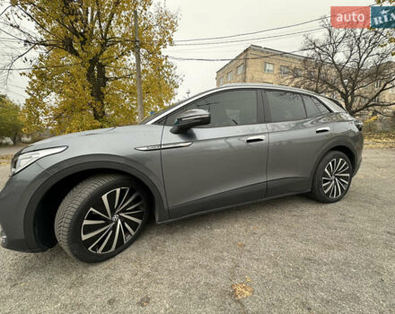 Серый Фольксваген ID.4 X, объемом двигателя 0 л и пробегом 77 тыс. км за 21800 $, фото 2 на Automoto.ua