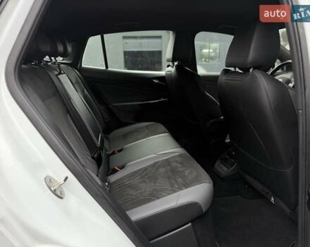 Белый Фольксваген ID.5, объемом двигателя 0 л и пробегом 98 тыс. км за 20300 $, фото 41 на Automoto.ua