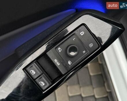 Белый Фольксваген ID.5, объемом двигателя 0 л и пробегом 98 тыс. км за 20300 $, фото 28 на Automoto.ua