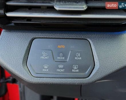 Красный Фольксваген ID.5, объемом двигателя 0 л и пробегом 20 тыс. км за 31500 $, фото 41 на Automoto.ua