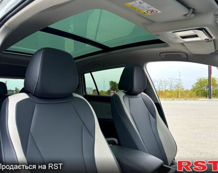 Белый Фольксваген ID.6, объемом двигателя 0 л и пробегом 63 тыс. км за 25999 $, фото 5 на Automoto.ua