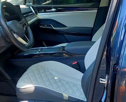 Синий Фольксваген ID.6, объемом двигателя 0 л и пробегом 28 тыс. км за 26600 $, фото 5 на Automoto.ua