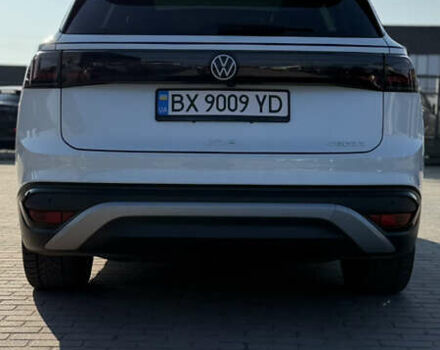 Белый Фольксваген ID.6 Crozz, объемом двигателя 0 л и пробегом 71 тыс. км за 24999 $, фото 15 на Automoto.ua