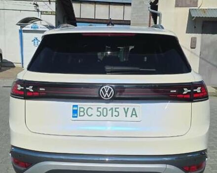 Белый Фольксваген ID.6 Crozz, объемом двигателя 0 л и пробегом 46 тыс. км за 28000 $, фото 6 на Automoto.ua