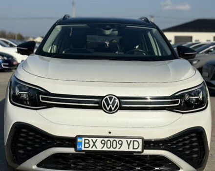 Белый Фольксваген ID.6 Crozz, объемом двигателя 0 л и пробегом 71 тыс. км за 24999 $, фото 6 на Automoto.ua