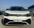Белый Фольксваген ID.6 Crozz, объемом двигателя 0 л и пробегом 71 тыс. км за 24999 $, фото 5 на Automoto.ua
